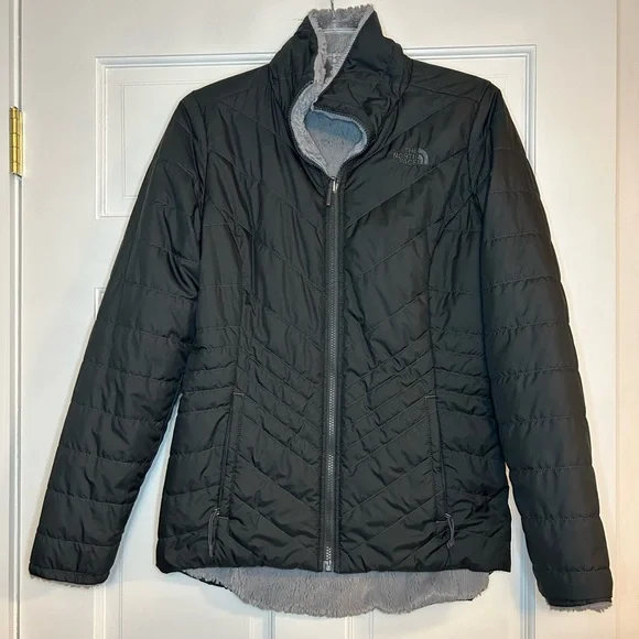 The North Face Women’s Reversible Jacket - Picture 1 of 4